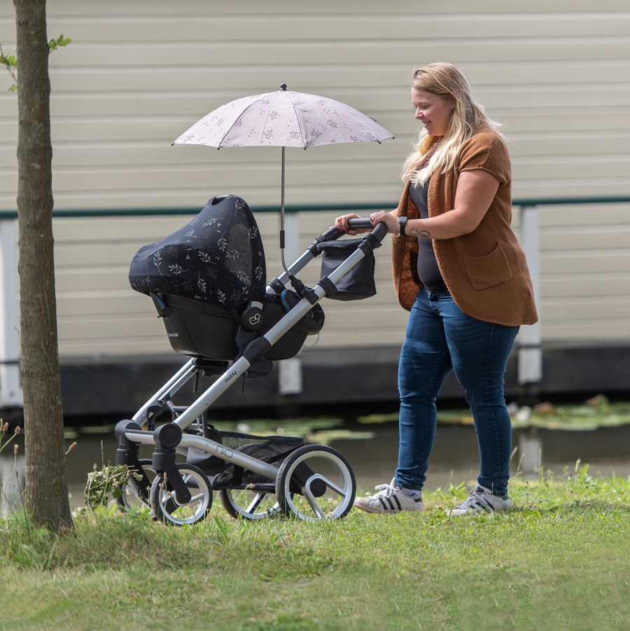 Parasoll till barnvagn - Dooky Beige Leaves